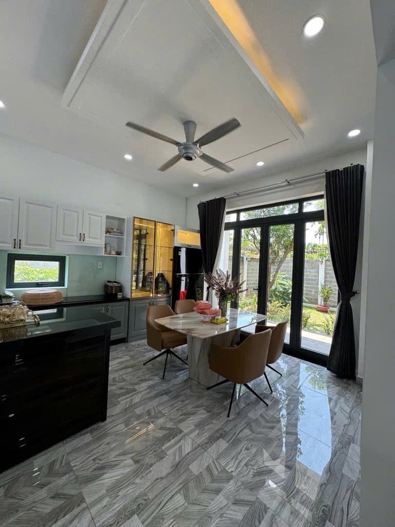 GIẢM THÊM 3.1 TỶ- SIÊU PHẨM BIỆT THỰ SÂN VƯỜN 875m² – HỒ BƠI – NỘI THẤT CAO CẤP – NGHỈ DƯỠNG CHUẨN RESORT TẠI HÓC MÔN - Ảnh 4