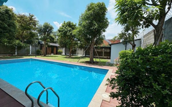 GIẢM THÊM 3.1 TỶ- SIÊU PHẨM BIỆT THỰ SÂN VƯỜN 875m² – HỒ BƠI – NỘI THẤT CAO CẤP – NGHỈ DƯỠNG CHUẨN RESORT TẠI HÓC MÔN