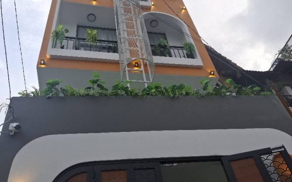 🏆 Chỉ cần 6.8T - Sở hữu Tòa CHDV 16 Phòng ngay Sân Bay – Dòng tiền gần 1 🧄/năm - Thiết kế Smart Home – full nội thất cao cấp.