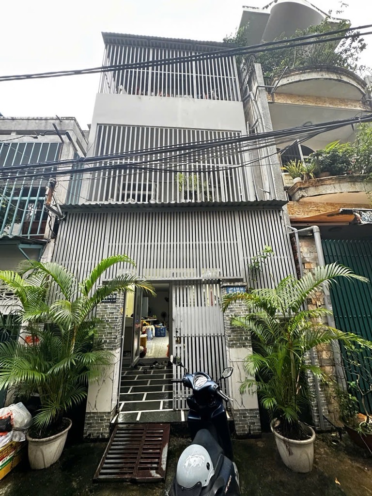 🟢 GIẢM 500 TRIỆU – NHÀ 03 TẦNG HOÀNG VĂN THỤ TB - 4.5M x 16.3M - DÒNG TIỀN 25 TR/THÁNG - CHỈ CÒN: 10.5T 🌼