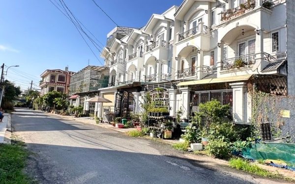 Alternative view of 👑SIÊU PHẨM 2 MẶT TIỀN - 1.213,9m²– TRUNG TÂM THỊ TRẤN HÓC MÔN - CHỦ CHÀO 45T 🔆🔆🔆