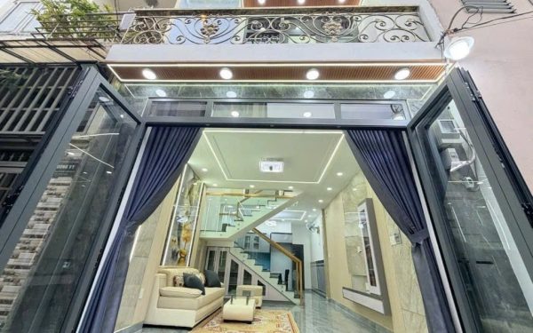 🟢 NHÀ MỚI LÊ VĂN KHƯƠNG - 4M x 12M – HẺM XE HƠI ĐỖ CỬA - 3 TẦNG – 3PN – CHỈ 4.68T 🌼🌼🌼