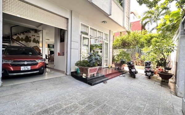 Alternative view of 🏡 BÁN BIỆT THỰ SÂN VƯỜN 4 TẦNG - 12M X24M – KDC THỚI AN, QUẬN 12 - GIÁ 18.7 TỶ 🌟